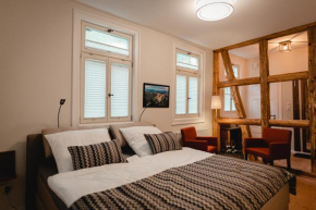 Ferienwohnungen an der Salvatorkirche - zentrales Apartmenthaus mit Terrasse